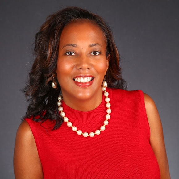 Meet your Posher, Roxanne - Picture 1 of 1